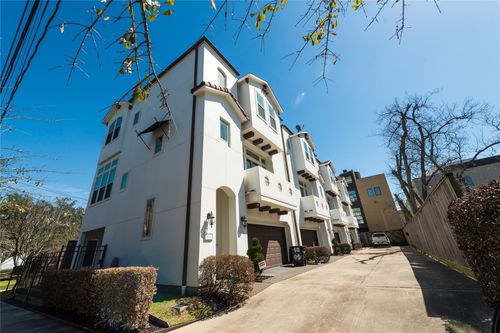 4805 Jackson St, Houston, TX, 77004-5626 | Card Image