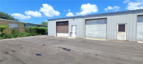 10236 Leopard St, Corpus Christi, TX, 78410-1924 | Card Image