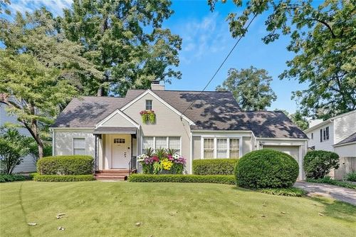 2064 Edinburgh Ter Ne, Atlanta, GA, 30307-1116 | Card Image