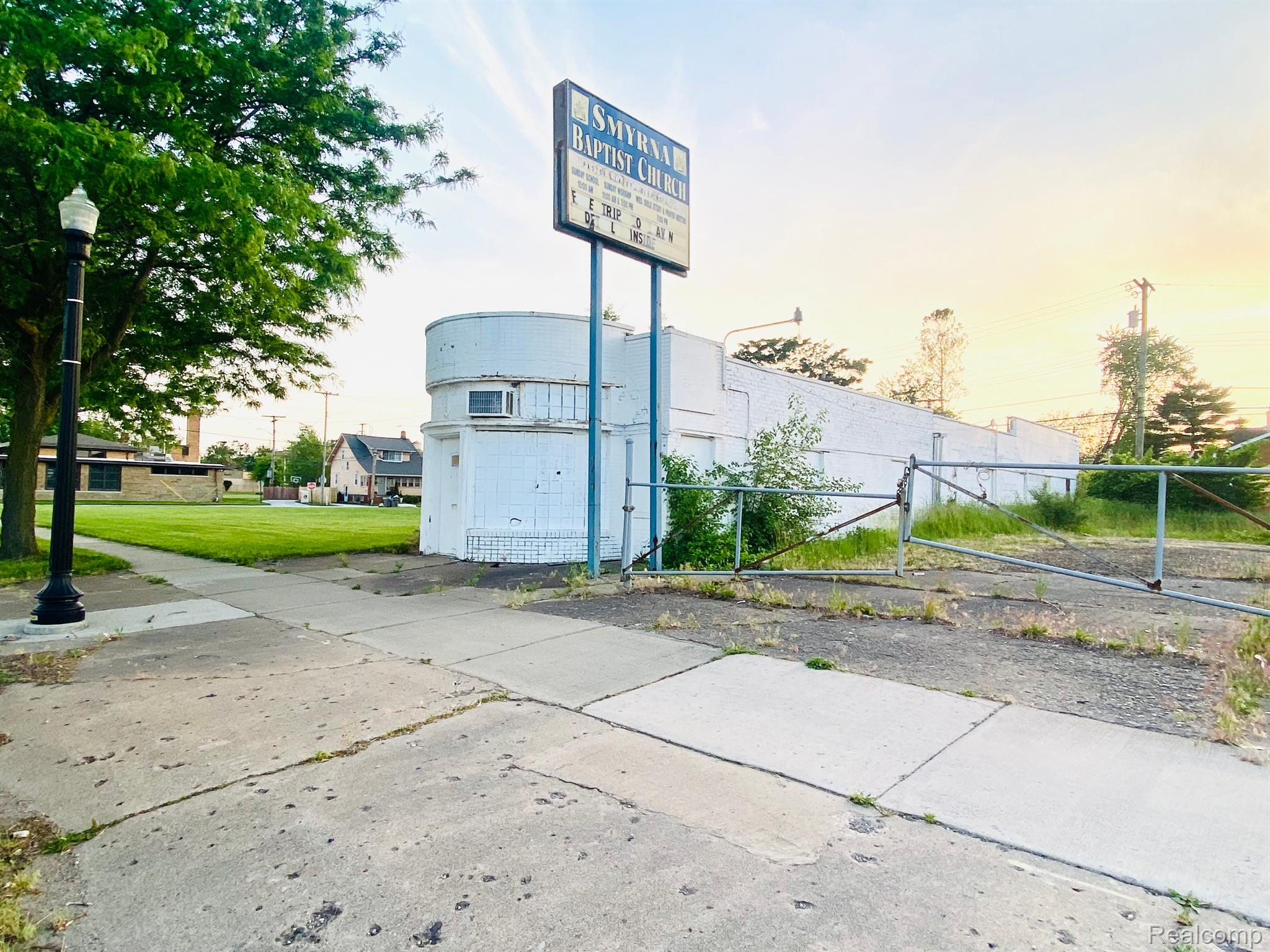 Commercial Sale in Ecorse 4