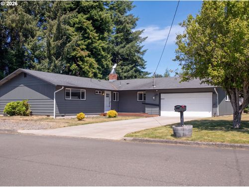 3010 Country Club Dr, Reedsport, OR, 97467-1856 | Card Image