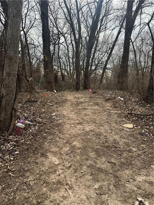 1209 Vermont Ave, Kansas City, KS, 66102 | Card Image