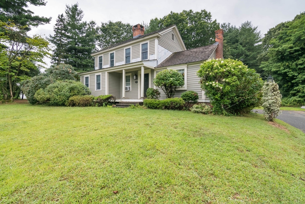 Perry Ln, Agawam, MA 01001