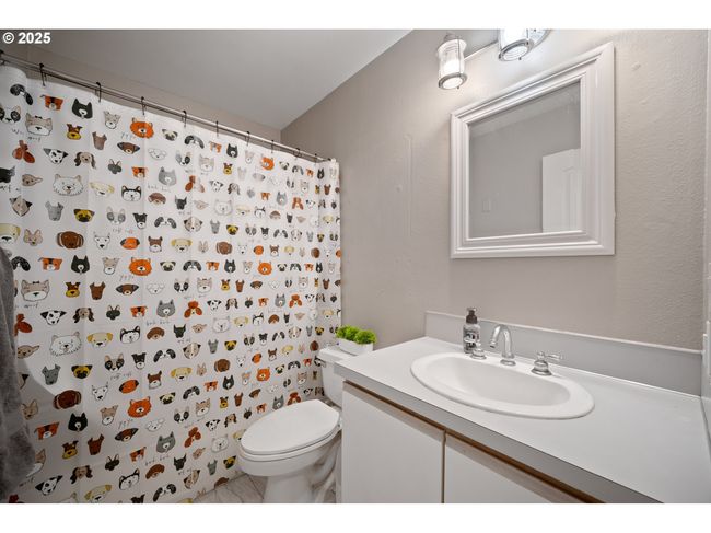 5582 Sw Murray Blvd, Condo with 2 bedrooms, 1 bathrooms and null parking in Beaverton OR | Image 15
