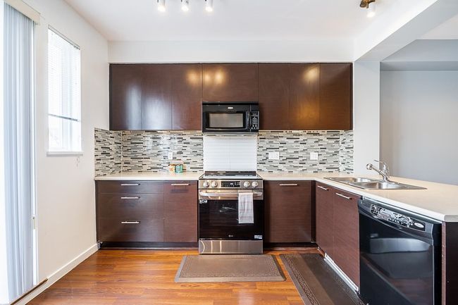 67 - 7233 189 Street, Townhouse with 3 bedrooms, 3 bathrooms and 2 parking in Surrey BC | Image 10