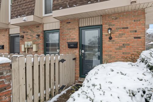 7432-7432 Country Brook Dr, Indianapolis, IN, 46260-3430 | Card Image