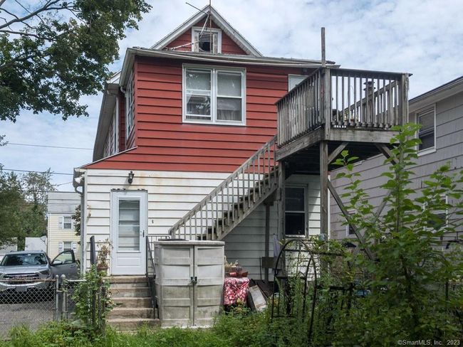 Exterior - Rear | Image 16