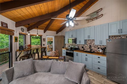 c3-107 Beechwood Ln, Beech Mountain, NC, 28604-8024 | Card Image