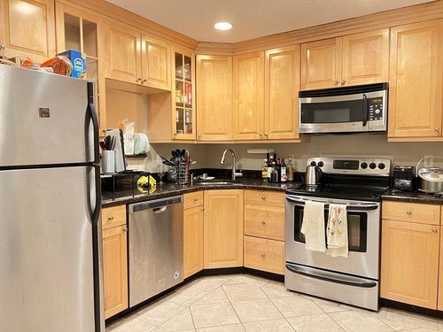 9-15 Walbridge St, Boston, MA, 02134-3807 | Card Image