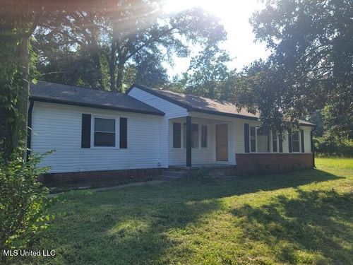 5413 Crepe Myrtle Dr, Jackson, MS, 39206-3508 | Card Image