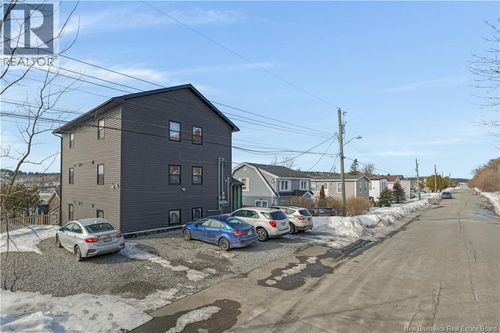 30 St Catherine St, Saint John, NB, E2J2J2 | Card Image