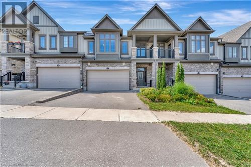 592 Mayapple St, Waterloo, ON, N2V0E3 | Card Image