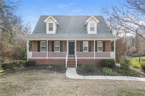 6105 Buckhorn Rd, Greensboro, NC, 27410-3223 | Card Image