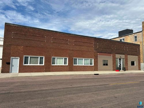 109 S Lawler St Street, Mitchell, SD, 57301 | Card Image