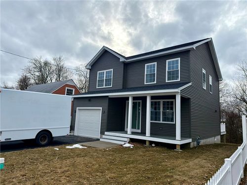 33 Hemlock Ave, Cranston, RI, 02910-5542 | Card Image