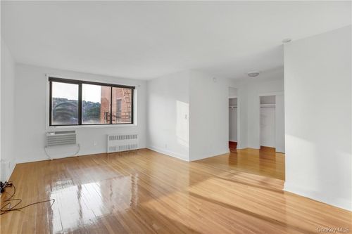 apt-7c-411 Bronx River Rd, Yonkers, NY, 10704-3457 | Card Image