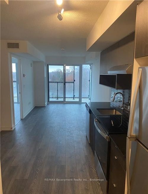 b519-1119 Cooke Blvd, Burlington, ON, L7T0C7 | Card Image