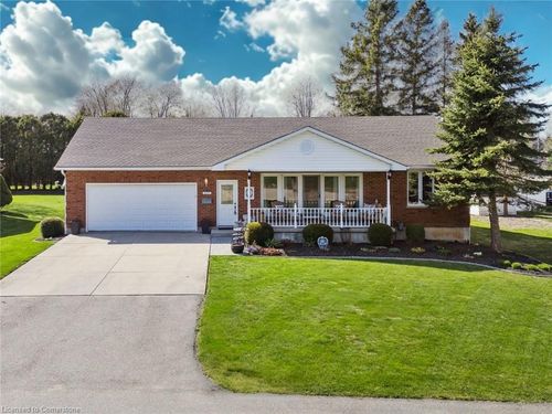 664 Maple St, Brussels, ON, N0G1H0 | Card Image