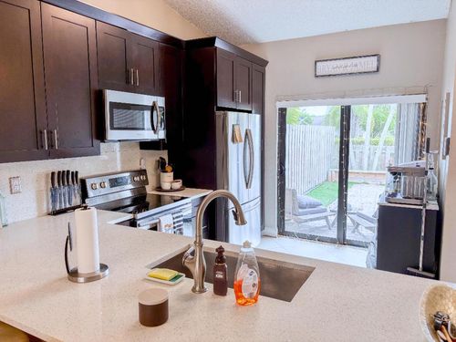 1005 Nw 53rd St, Deerfield Beach, FL, 33064-8604 | Card Image