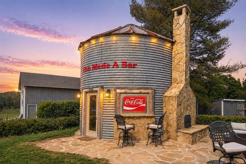 2235 Hidden Cove Rd, Cookeville, TN, 38506-7058 | Card Image