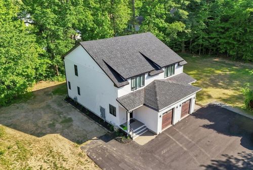 77 Colchester Point Rd, Colchester, VT, 05446-7051 | Card Image