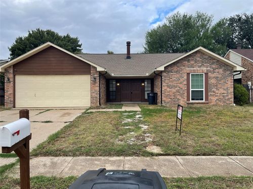 3916 Longmeadow Way, Fort Worth, TX, 76133-7536 | Card Image
