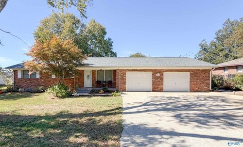 300 Suffield St, Athens, AL, 35611-2938 | Card Image
