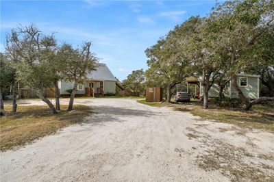 951 Mack Road, Home with 6 bedrooms, 6 bathrooms and null parking in Aransas Pass TX | Image 2