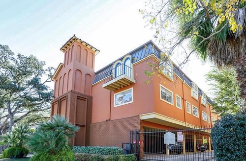 28-1919 Portsmouth Street, Houston, TX, 77098 | Card Image