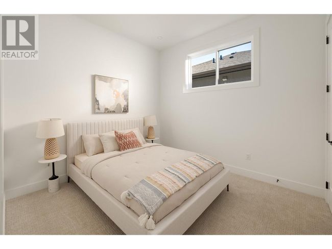 893 Loseth Dr, House other with 6 bedrooms, 4 bathrooms and 4 parking in Kelowna BC | Image 35