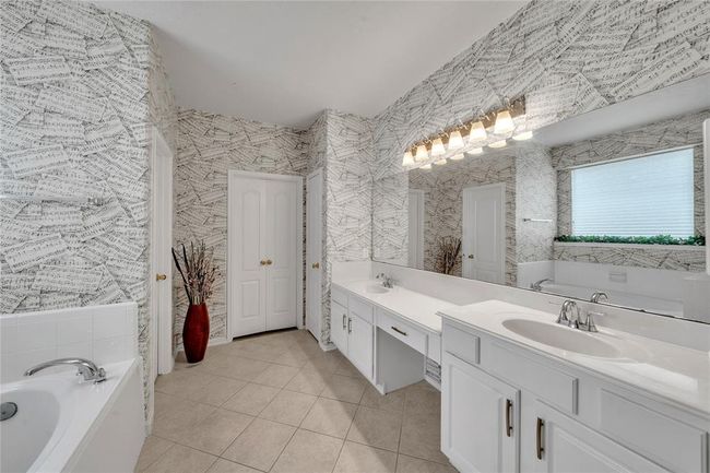 2426 Hanston Ct, House other with 4 bedrooms, 3 bathrooms and 2 parking in Pearland TX | Image 15