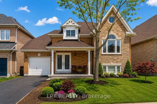19 Treeline Blvd, Brampton, ON, L6P1C5 | Card Image