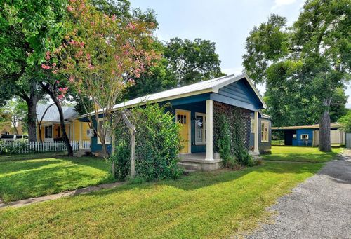 unit-a-302 Olive St, Smithville, TX, 78957-1465 | Card Image