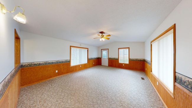 Family Room | Image 15