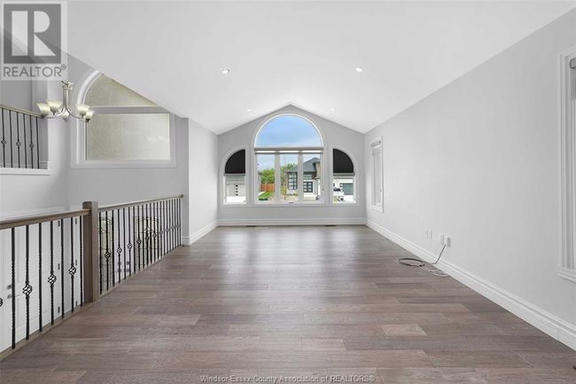 23 Noble Crt, House other with 5 bedrooms, 3 bathrooms and null parking in Amherstburg ON | Image 5
