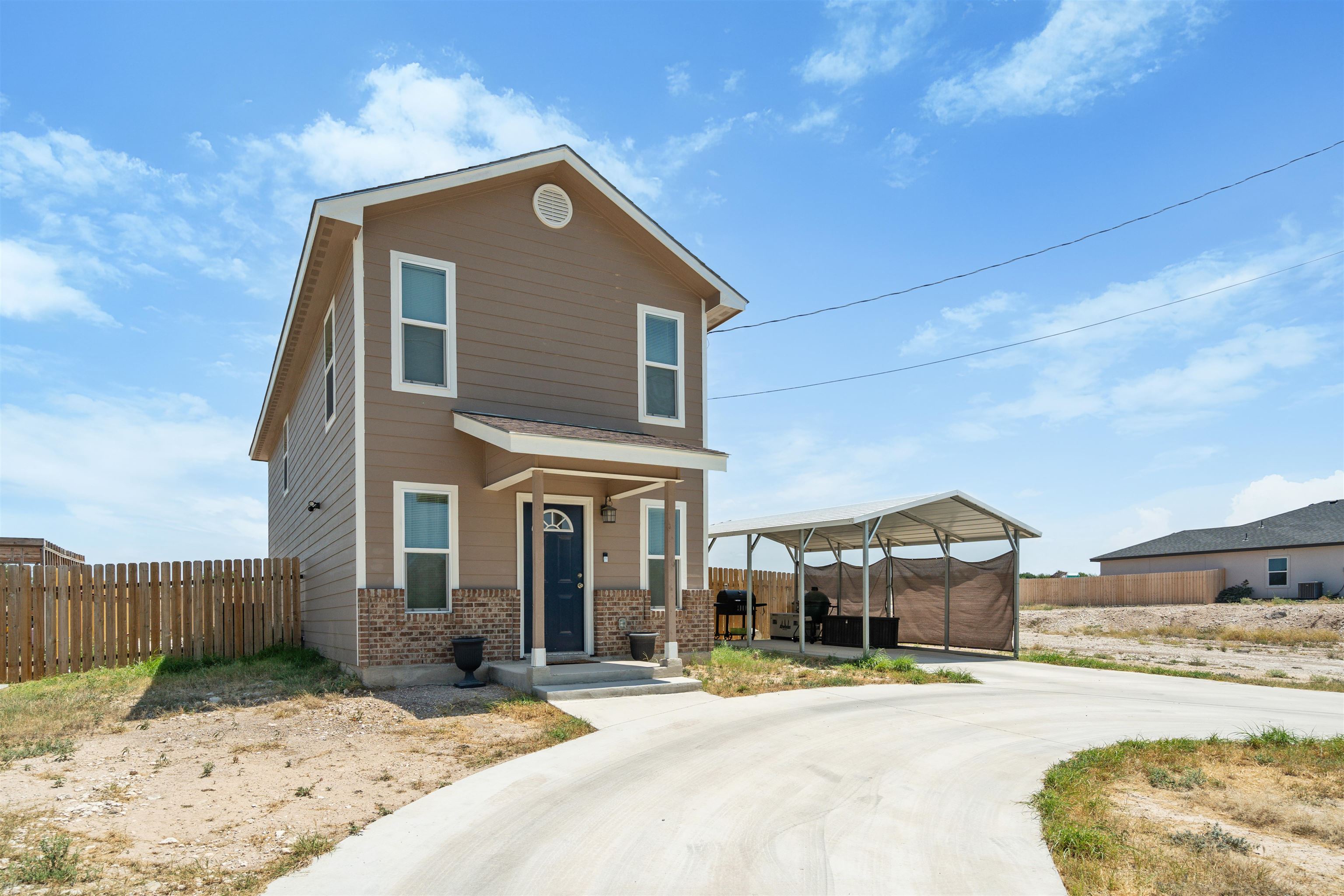 Residential in Del Rio 4