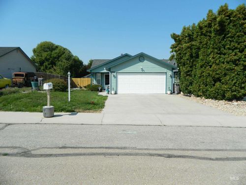 2621 S Canyon St, Nampa, ID, 83686-8345 | Card Image