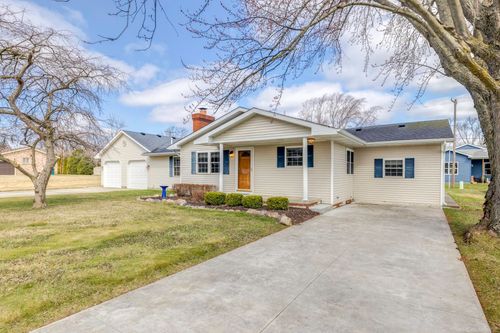 7355 Cardinal Rd, Lexington, MI, 48450-9627 | Card Image