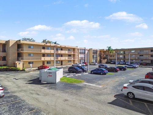 311e-8401 Sw 107th Ave, Miami, FL, 33173-4351 | Card Image