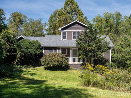 2 Song Bird Ln, Weaverville, NC, 28787-8800 | Card Image