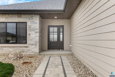 7309 Shadow Pine Cir, House other with 3 bedrooms, 2 bathrooms and null parking in Sioux Falls SD | Image 3