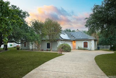 29736 No Le Hace Dr, House other with 4 bedrooms, 3 bathrooms and null parking in Fair Oaks Ranch TX | Image 2