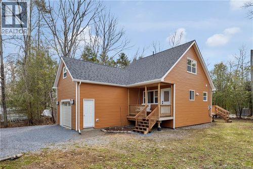 34 Belmont Rd, Saint John, NB, E2M6J6 | Card Image