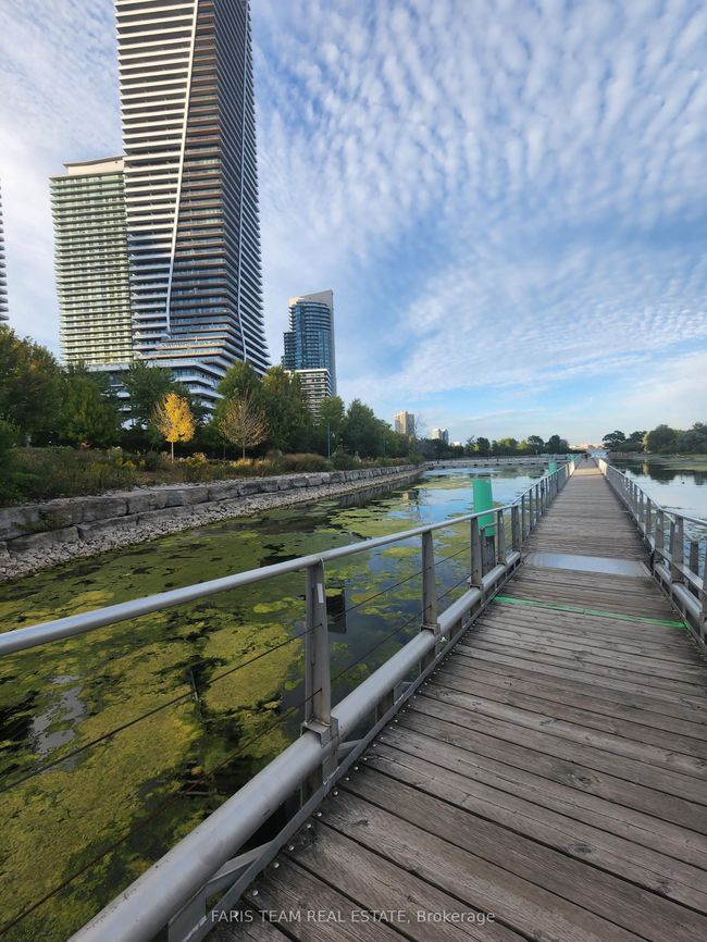 806 - 88 Palace Pier Crt, Condo with 2 bedrooms, 2 bathrooms and 1 parking in Etobicoke ON | Image 39