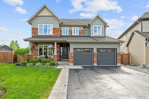 711 Wrangler Cir, Stittsville, ON, K2S0R2 | Card Image