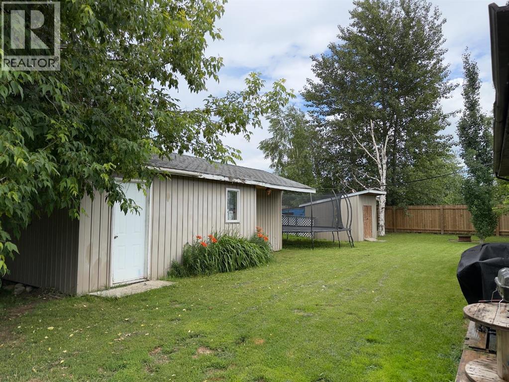 Residential in Slave Lake 2