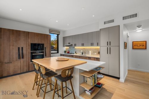 apt-203-620 E Cottonwood St, Bozeman, MT, 59715-3046 | Card Image