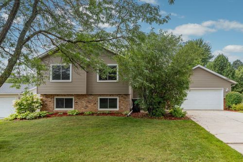 5711 Stapleton Ln Nw, Rochester, MN, 55901-3717 | Card Image