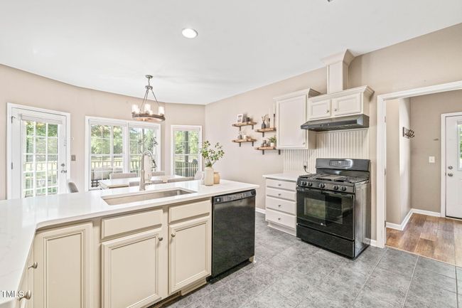 1717 12-web-or-mls-untitled-24 (2) | Image 12