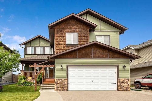 2262 High Country Rise Nw, High River, AB, T1V0A5 | Card Image